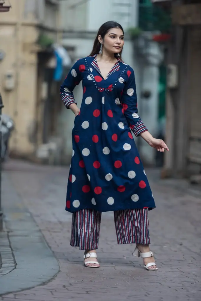 318eb476-71ca-47df-b6ed-bf9f405183ba 2.webp